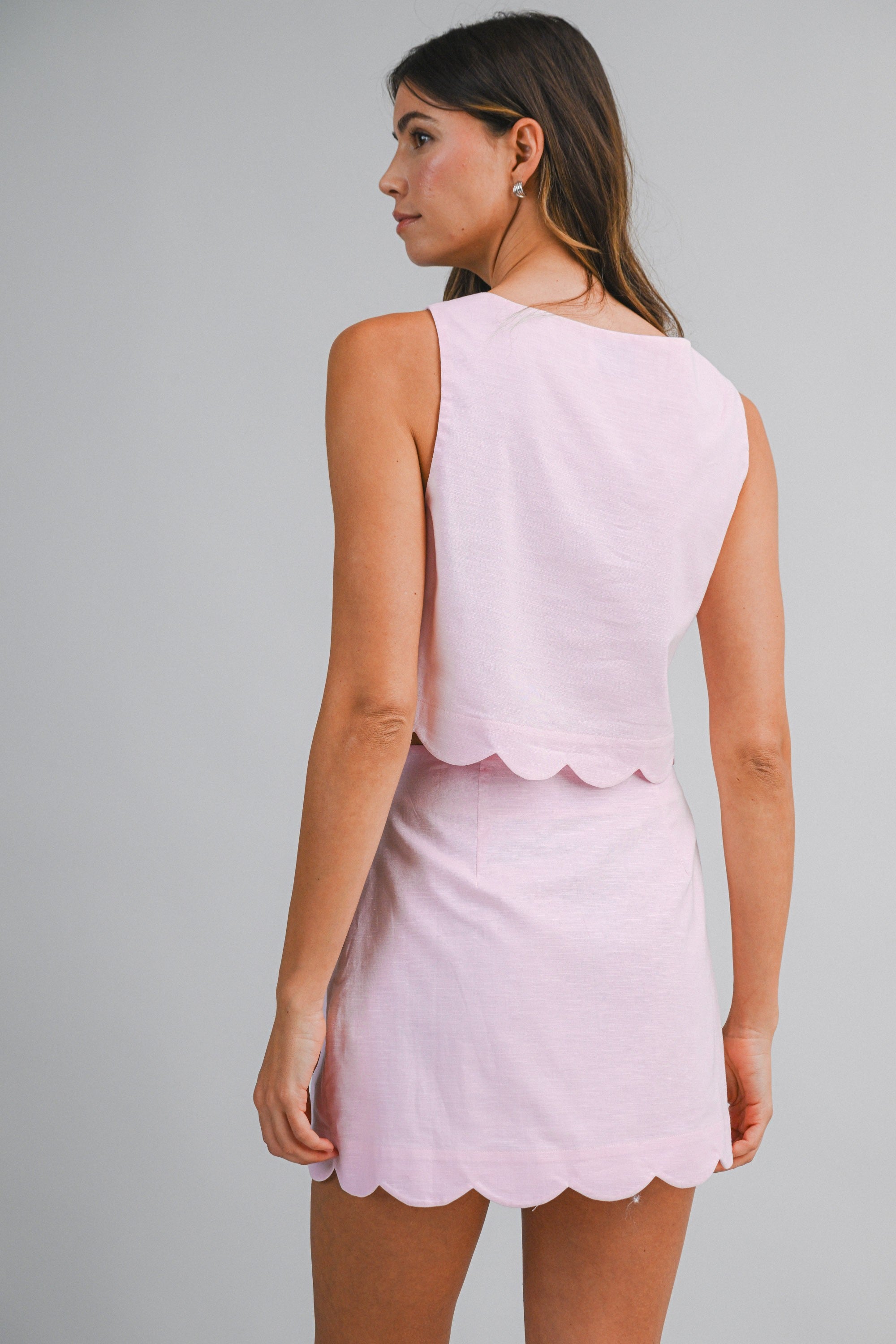 Daisy pink linen scalloped hem crop top