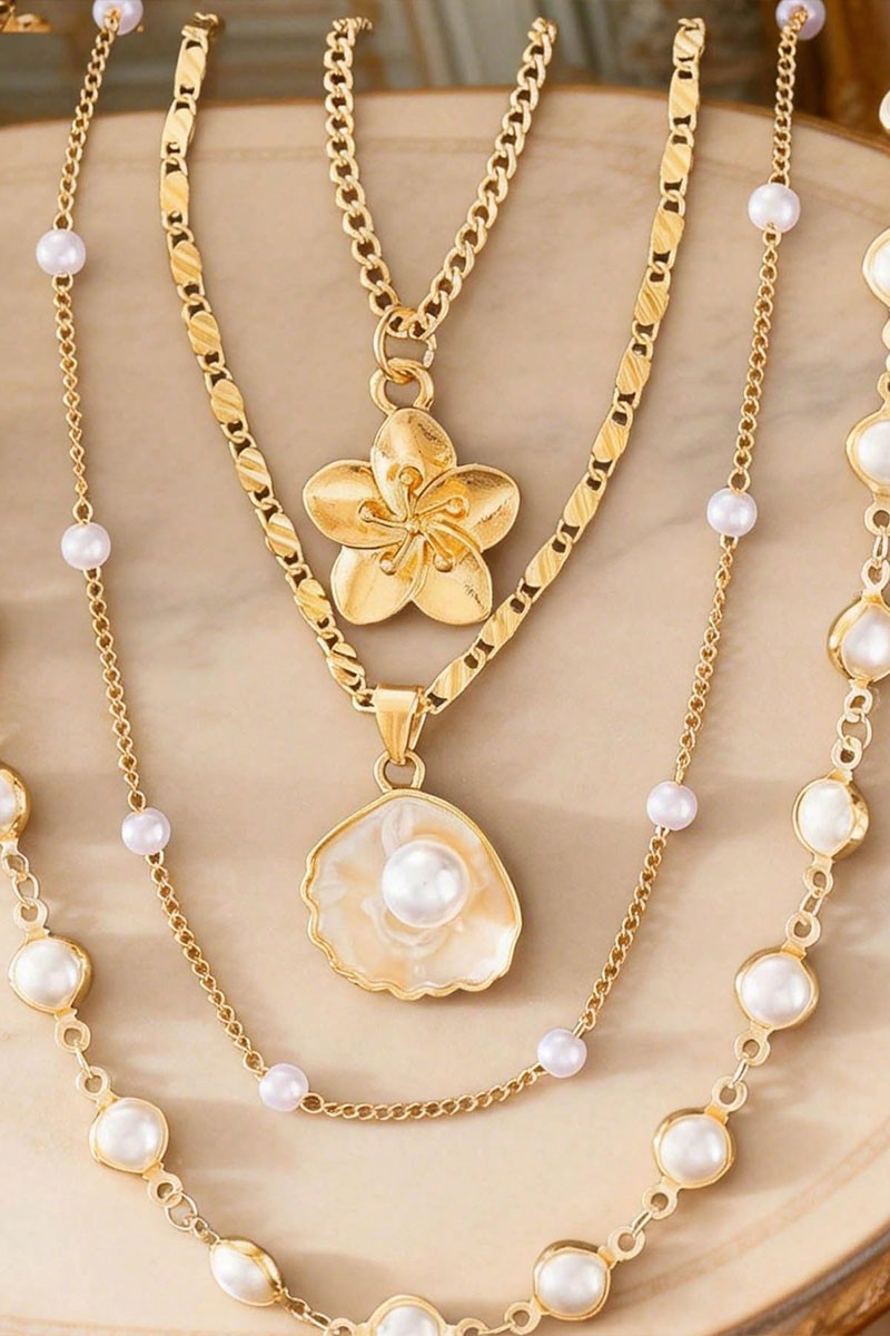 Pearl Flower Layered Necklace Set