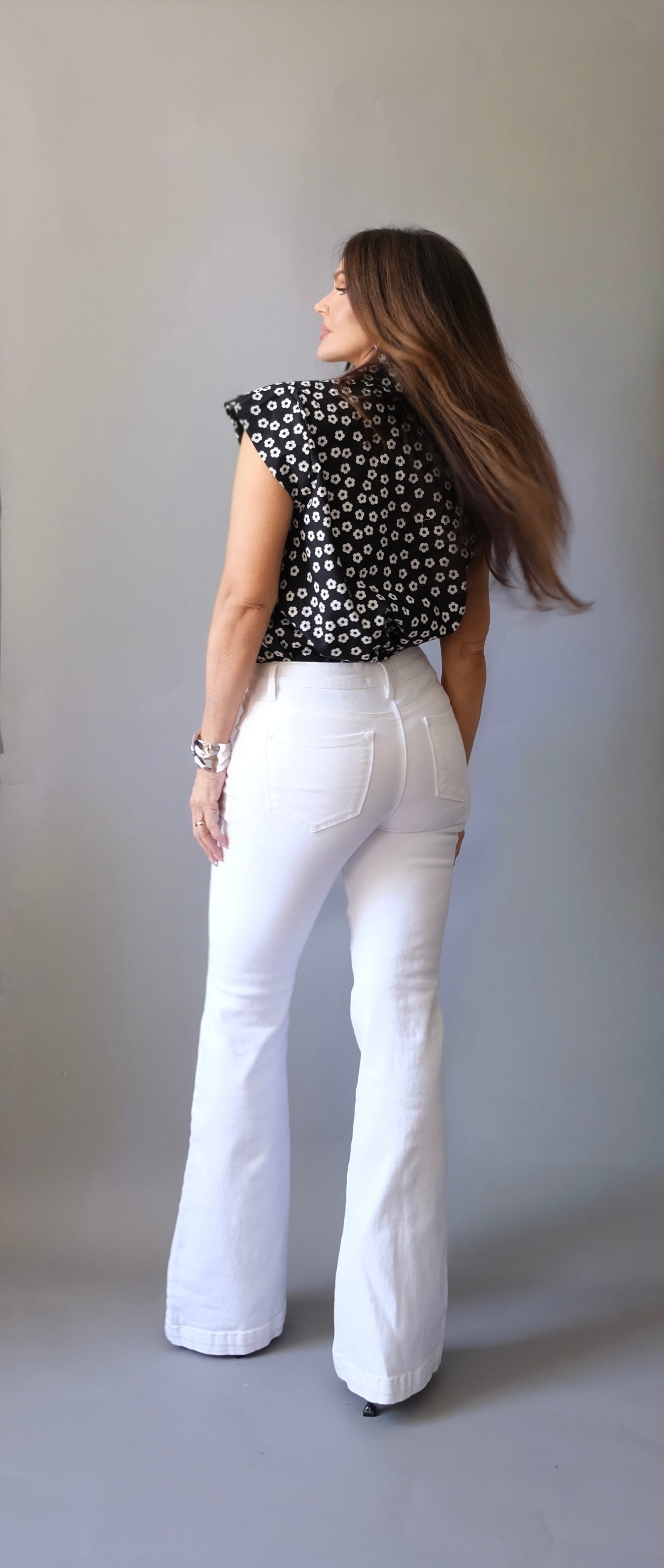 Daisy black flower poplin button up