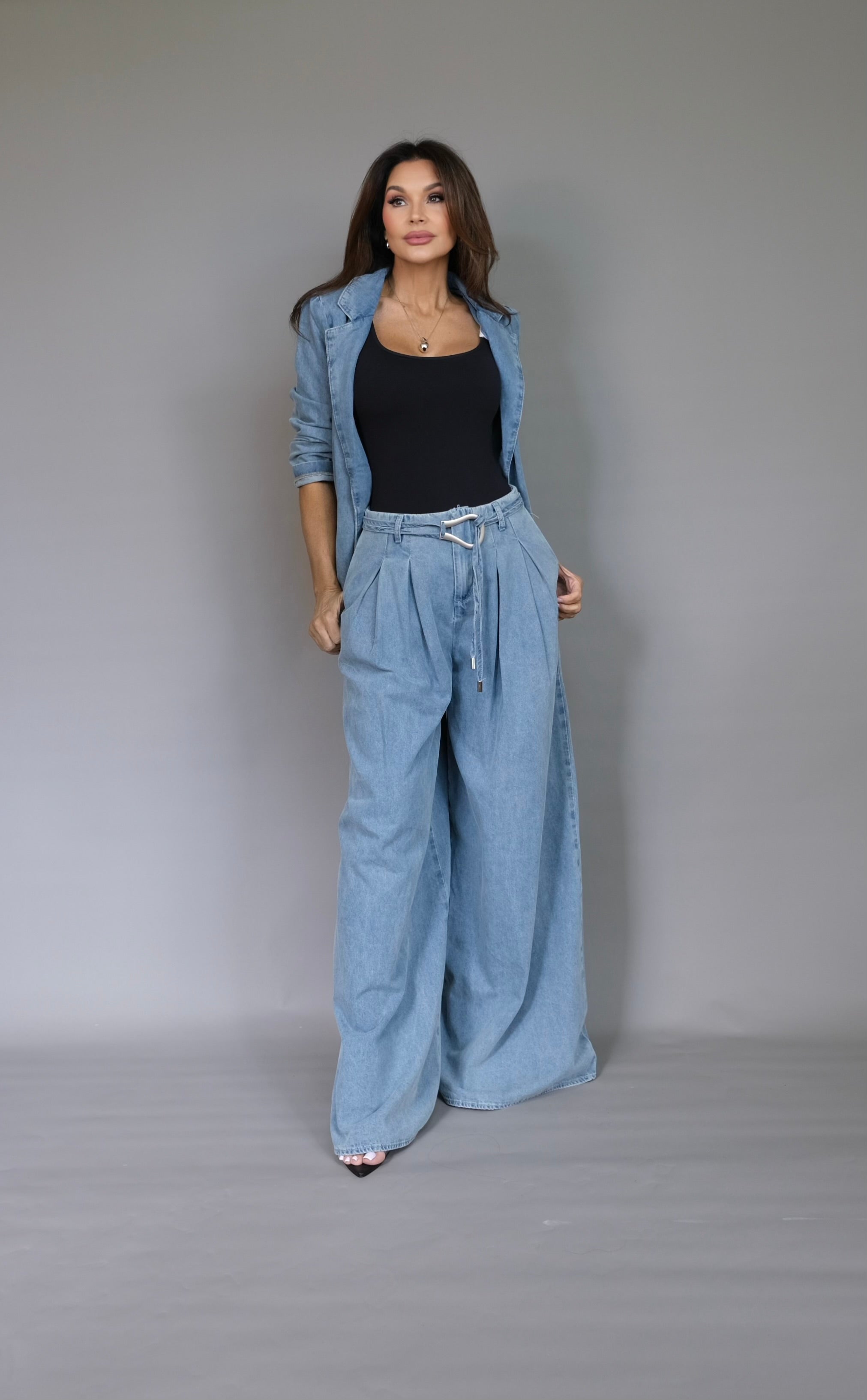 Mindi medium wash denim blazer