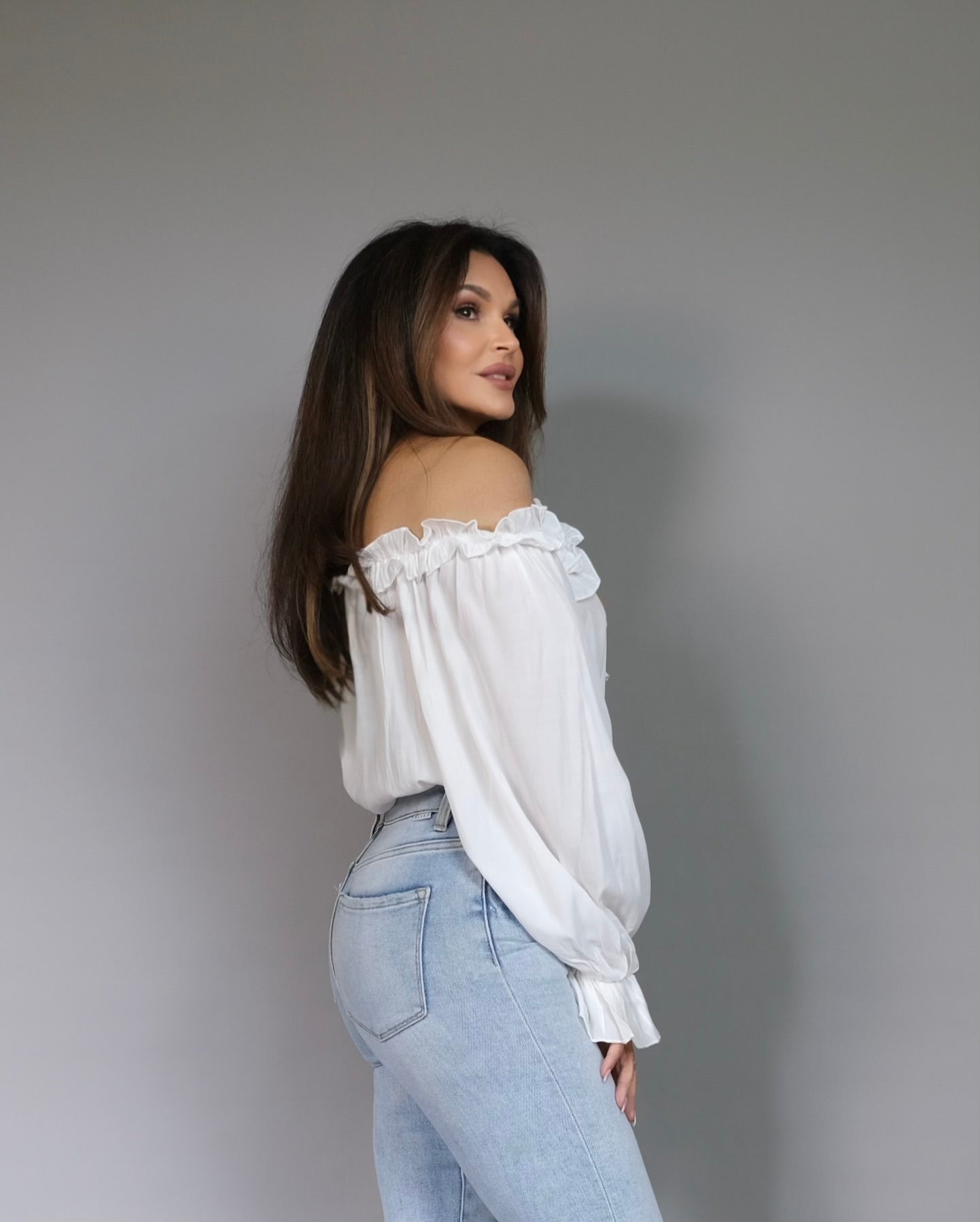 Jane white off shoulder ruffle shirt