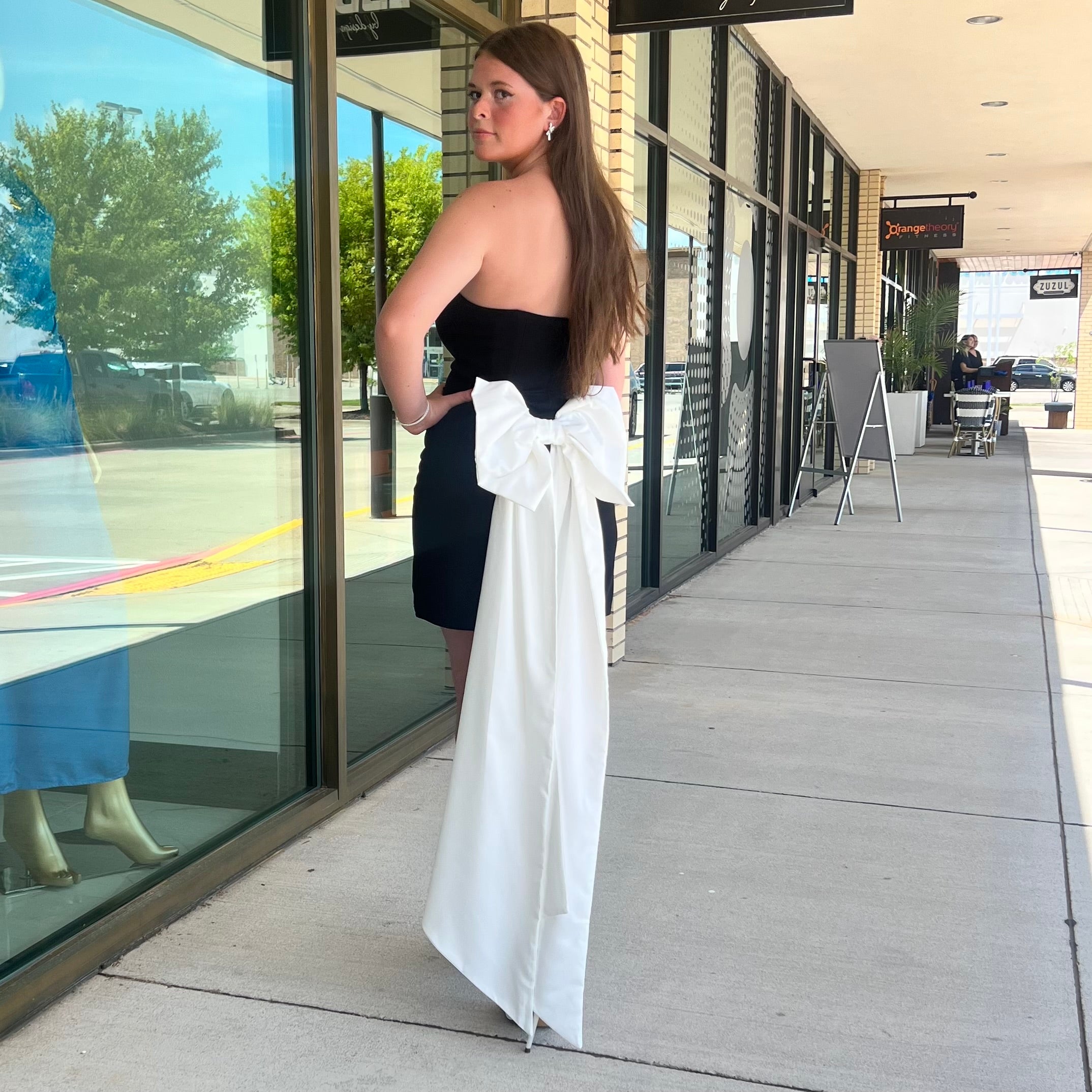 Jillian Black Strapless Mini With White Bow Sash