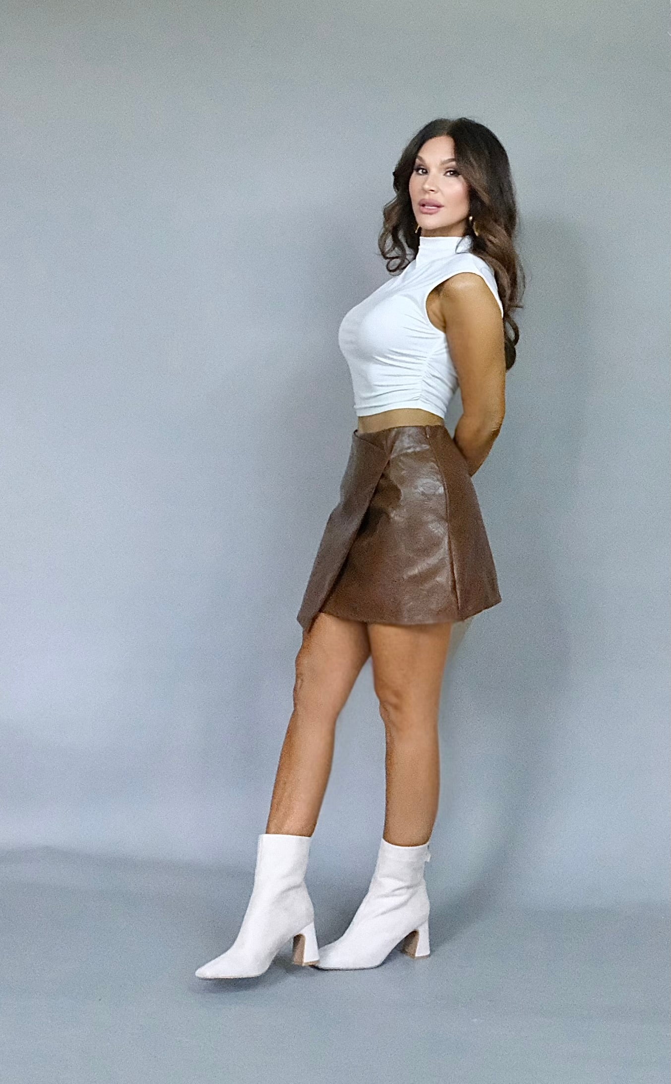 India brown embossed faux leather mini skort