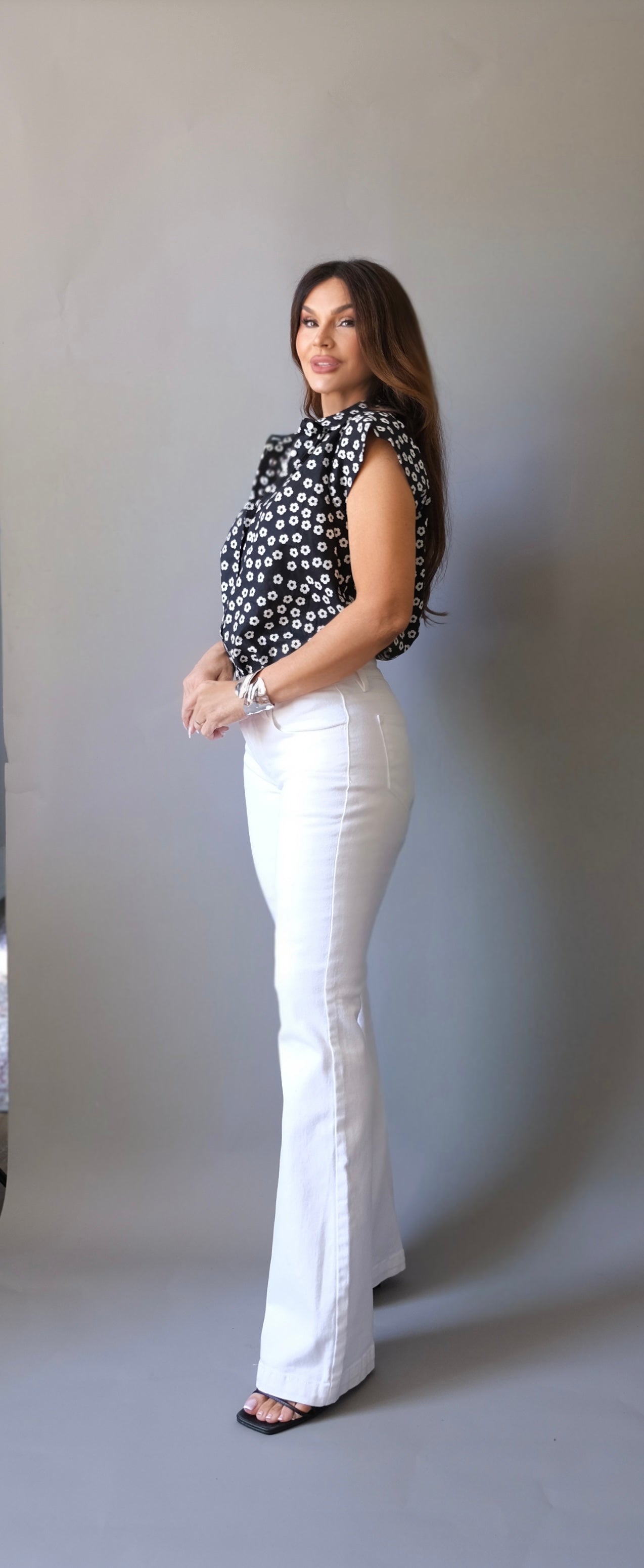 Daisy black flower poplin button up
