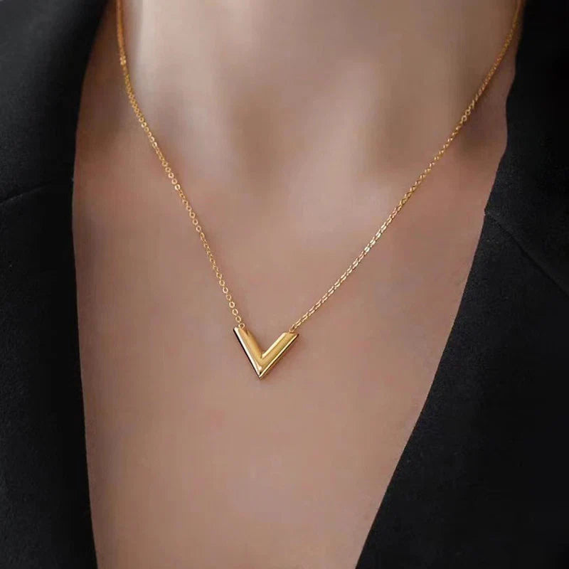 Gold V 16 Inch Pendant Necklace