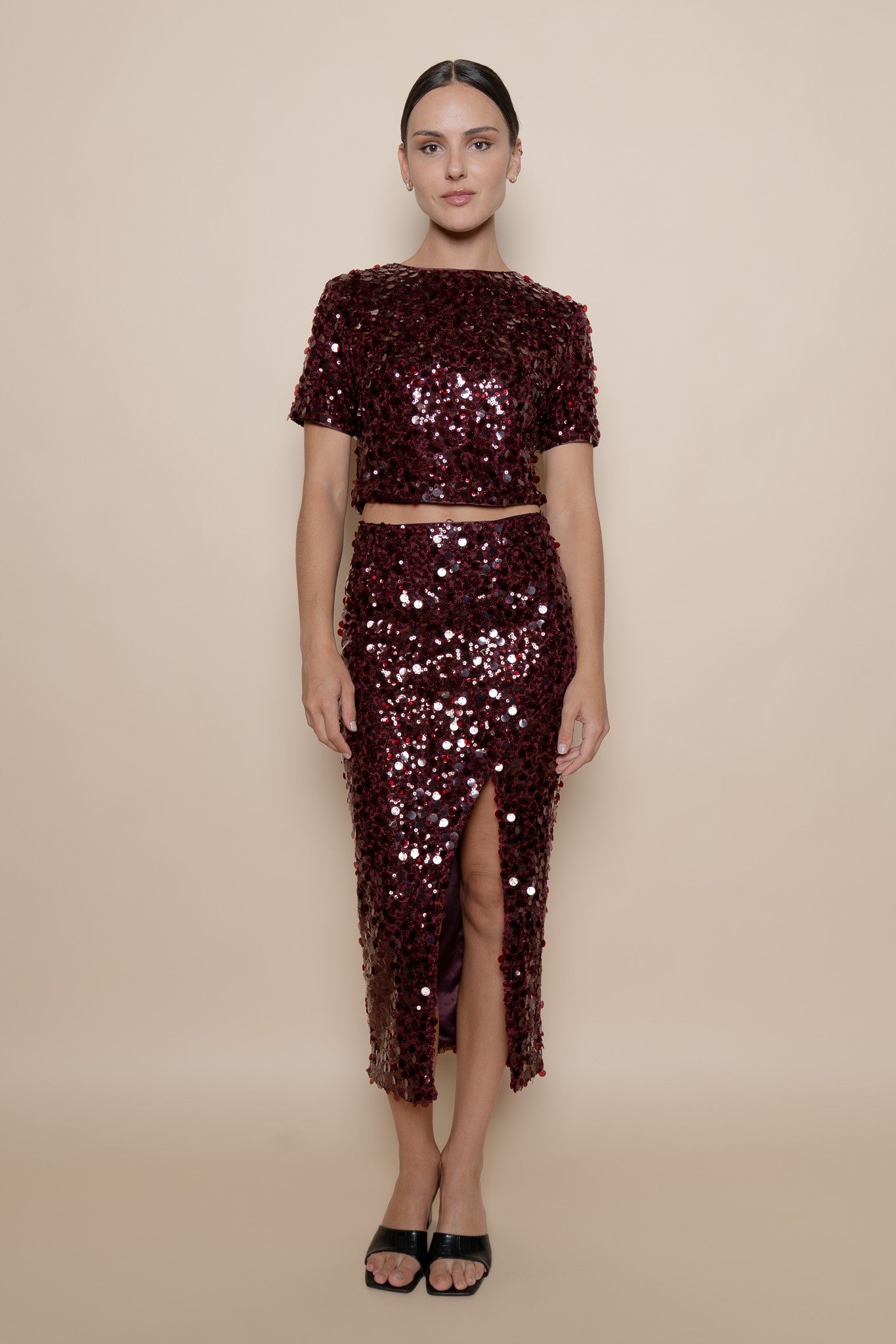 Quen burgundy sequin midi skirt with slit