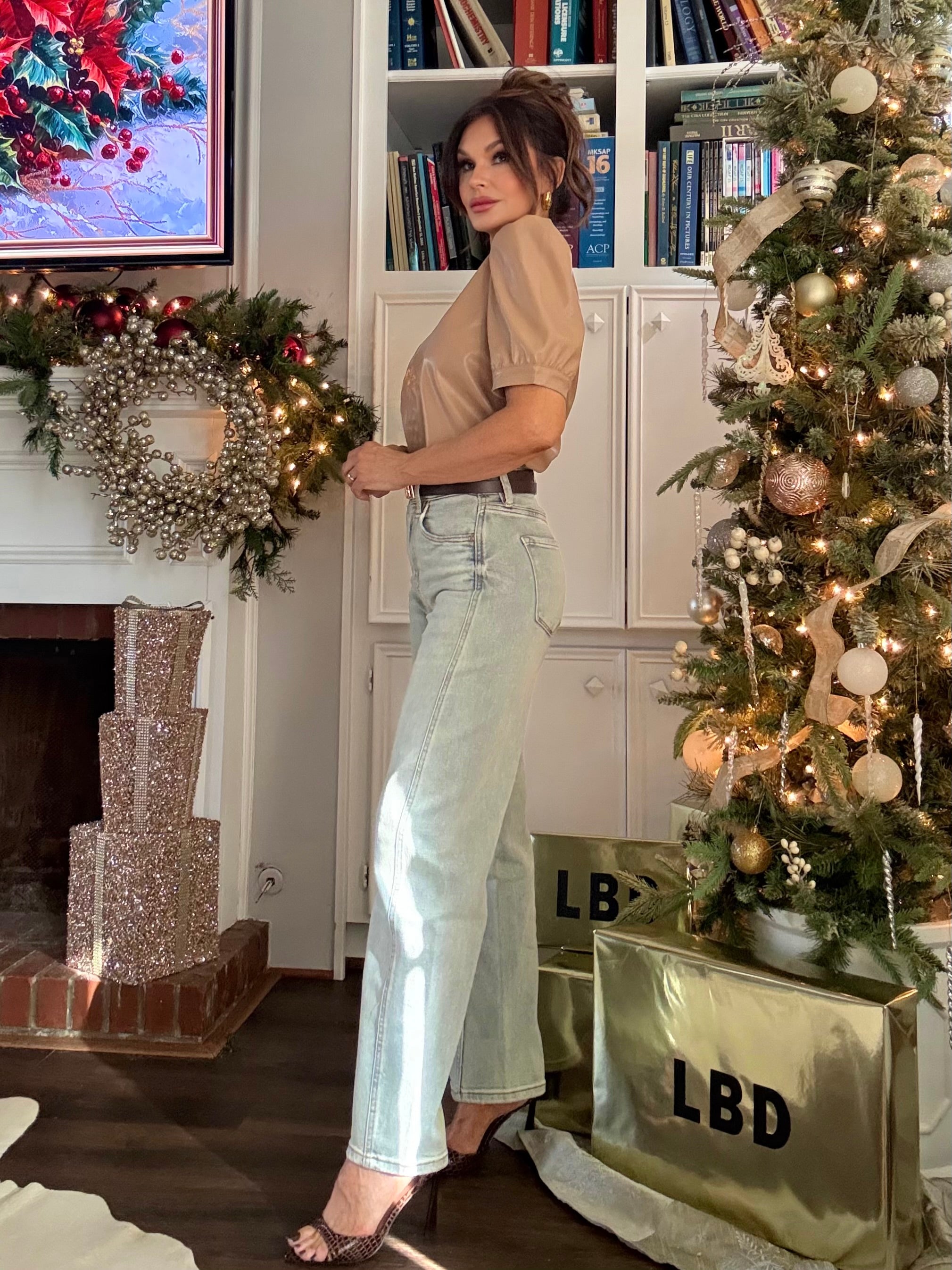 Lottie Tea Wash High Rise Curvy Barrel Jean