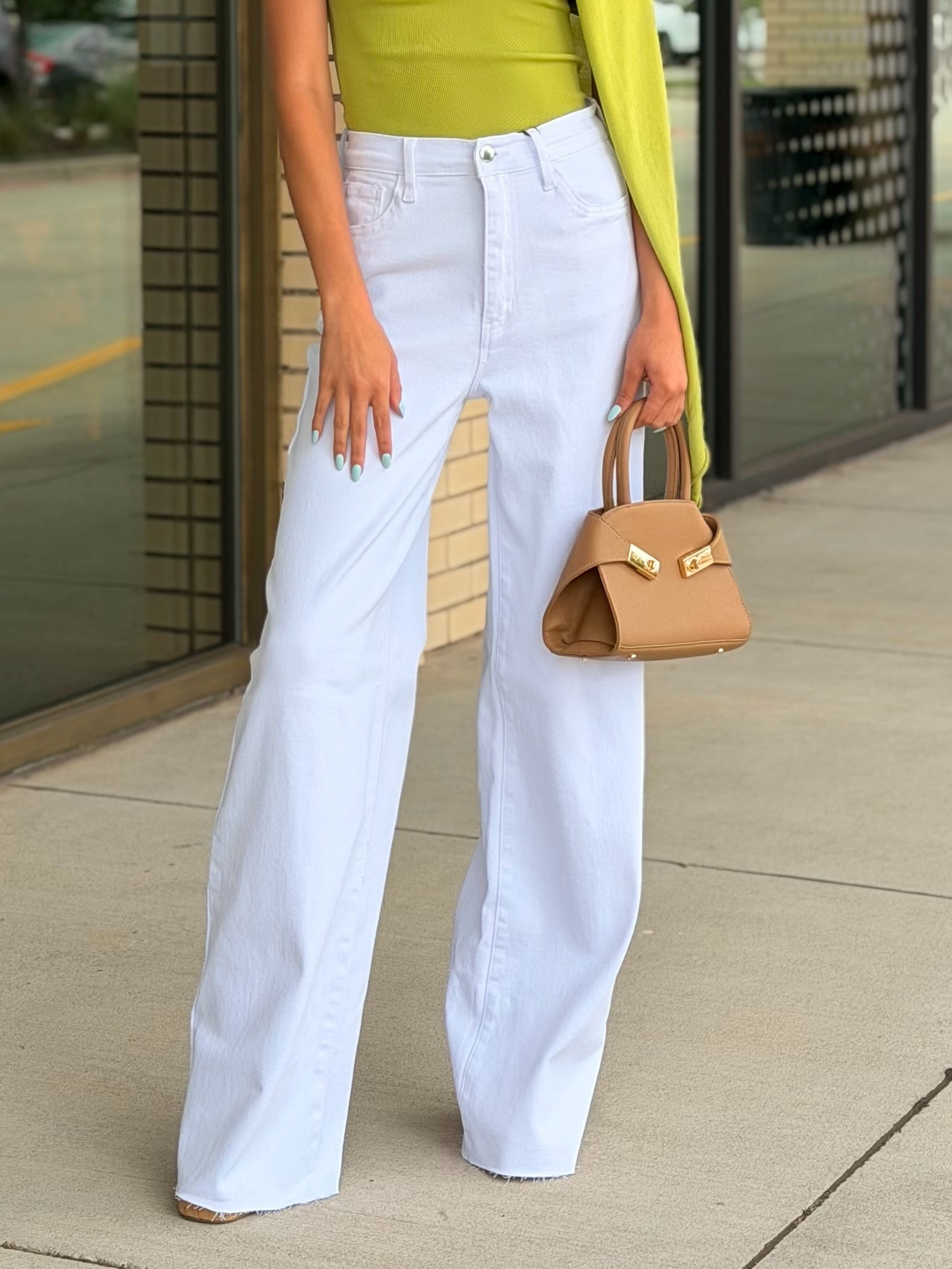 Sarah White Wide Leg High Waist Dad Jean With Raw Hem