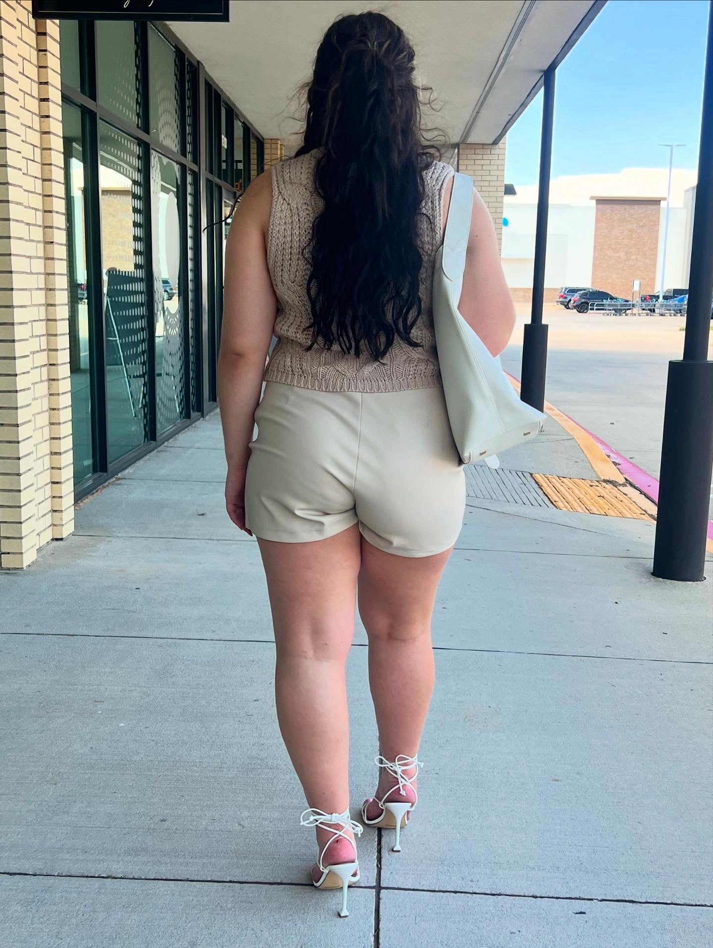 Val Beige Sleeveless Sweater