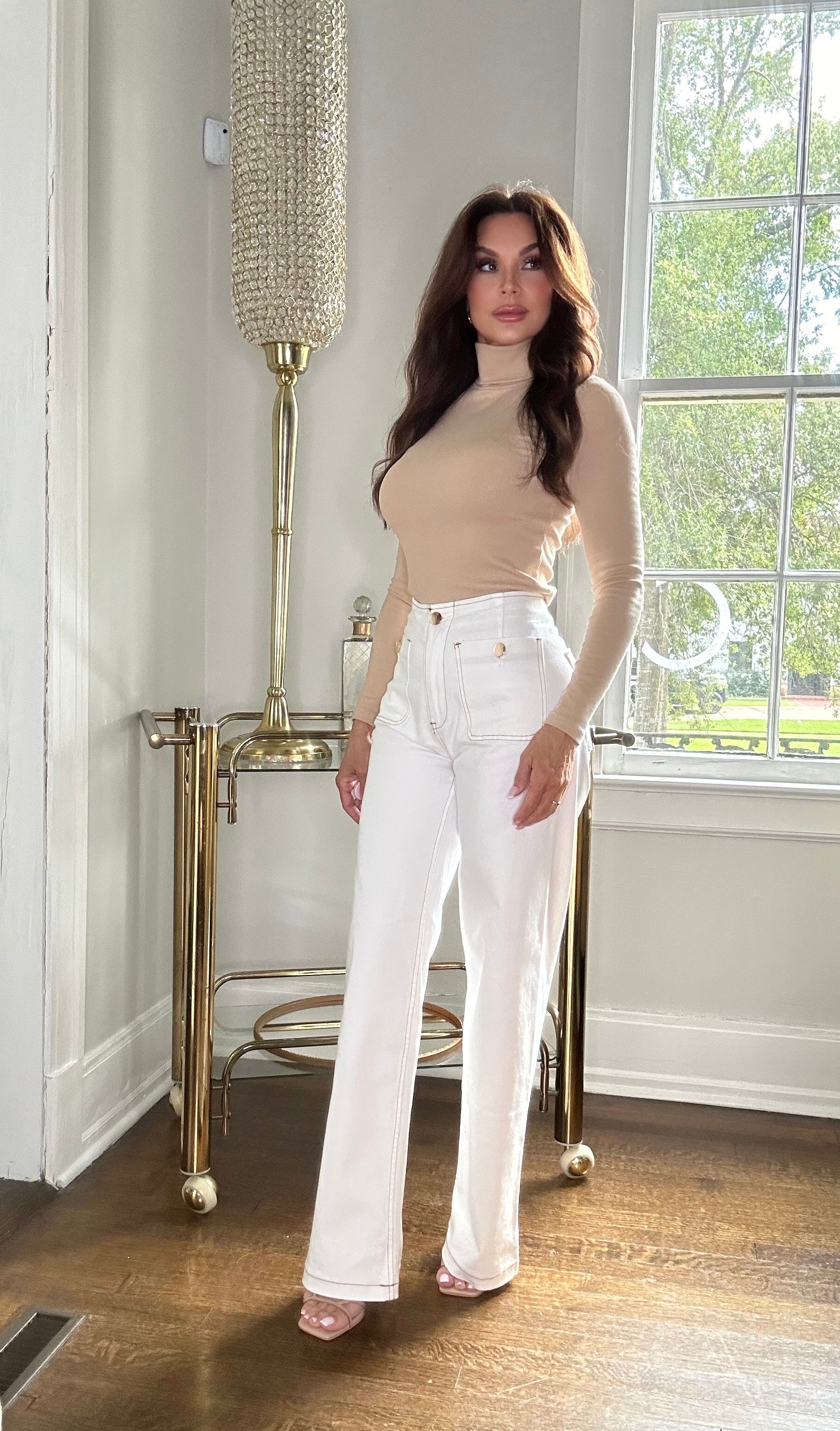 Lenni off white wide leg trouser jean with tan stitched pockets