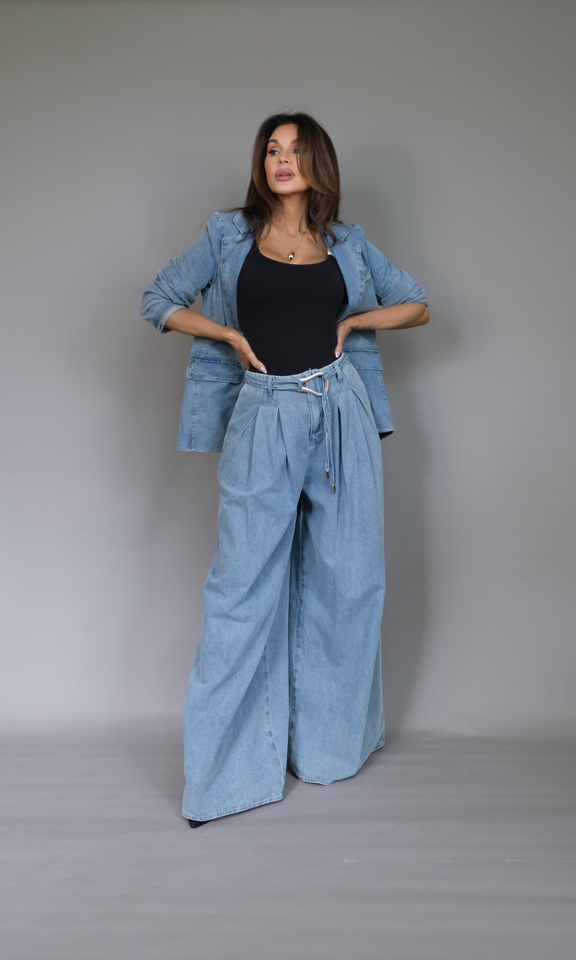 Mindi medium wash denim blazer