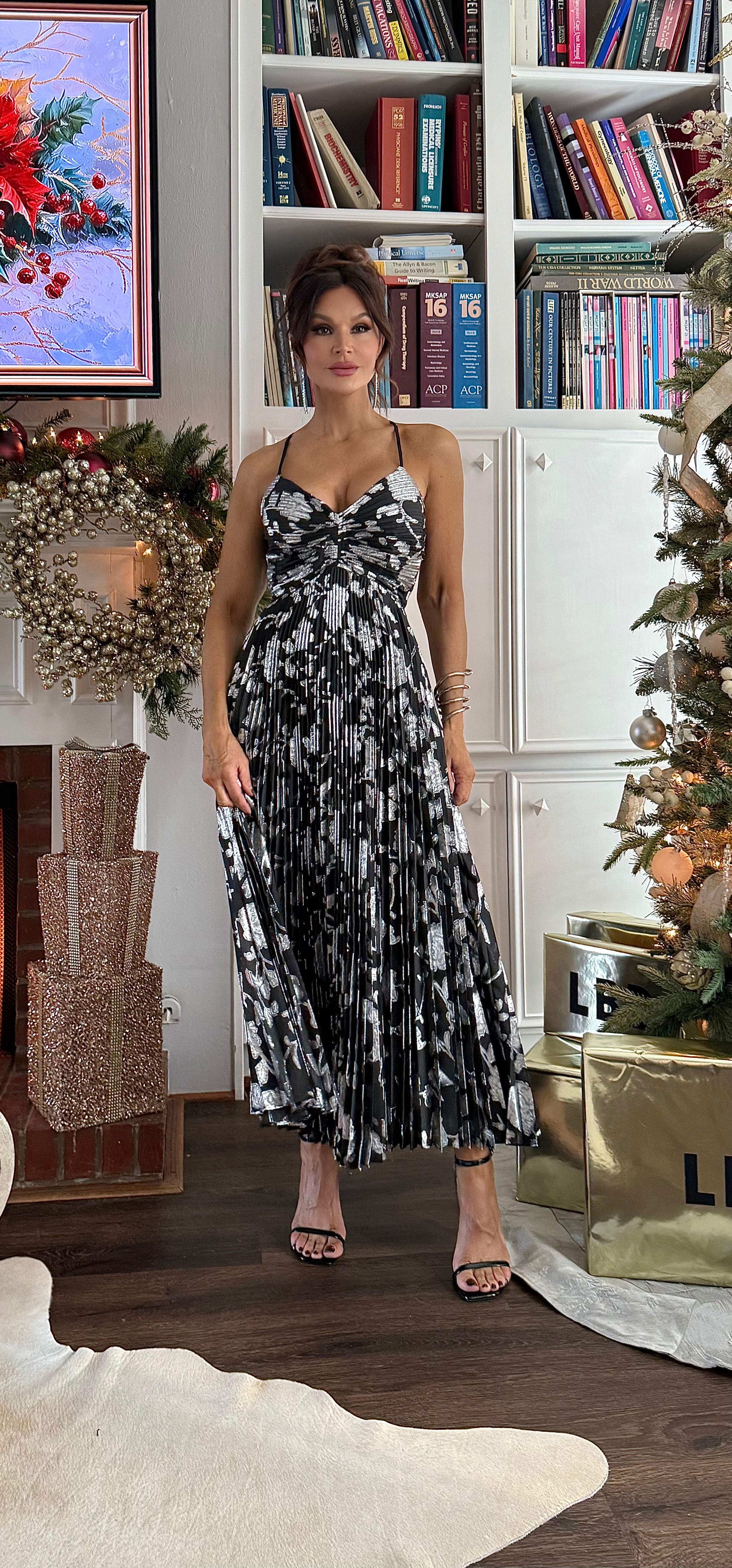 Saoirse black and silver  pleated flare midi
