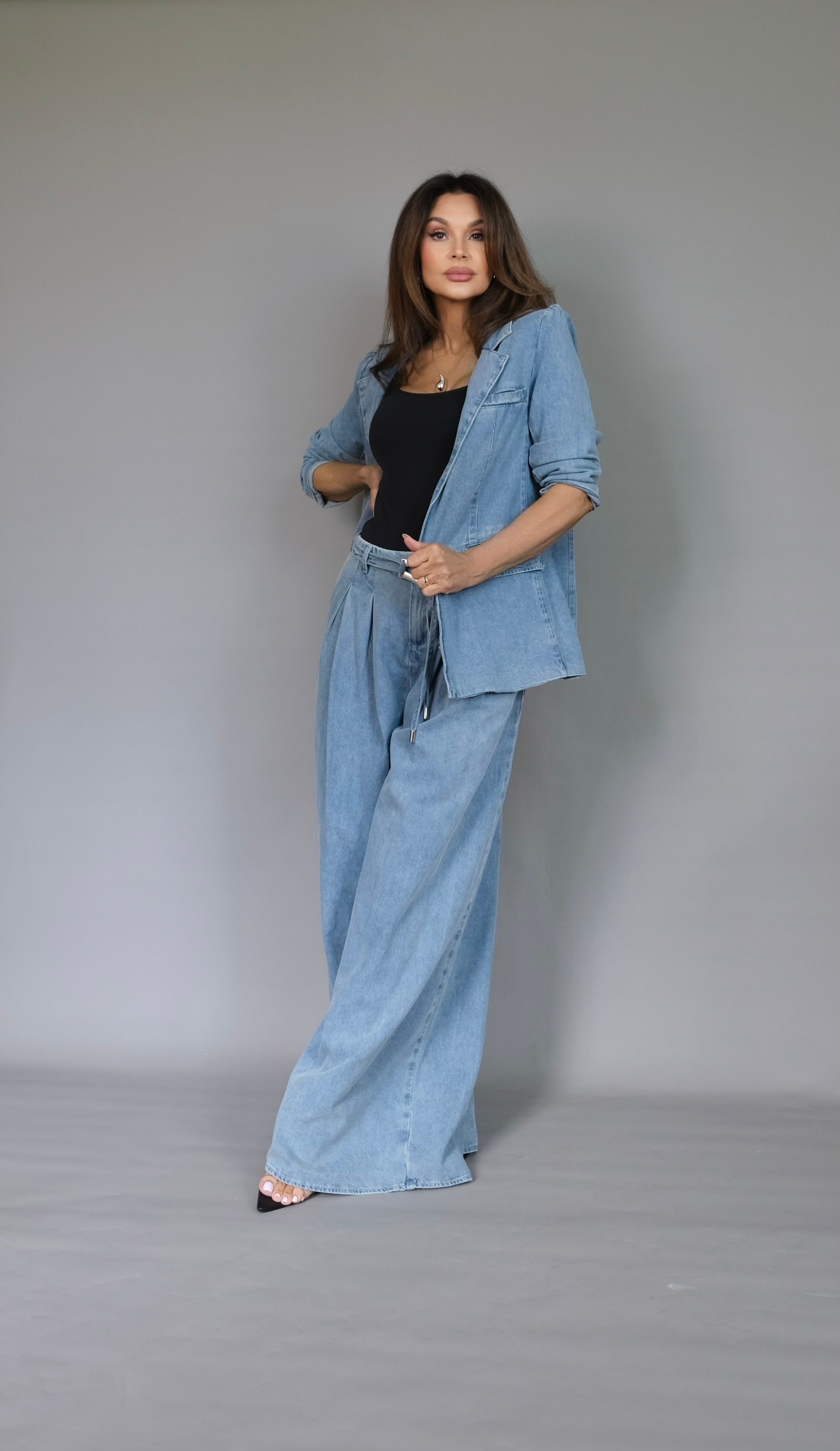 Mindi medium wash denim blazer