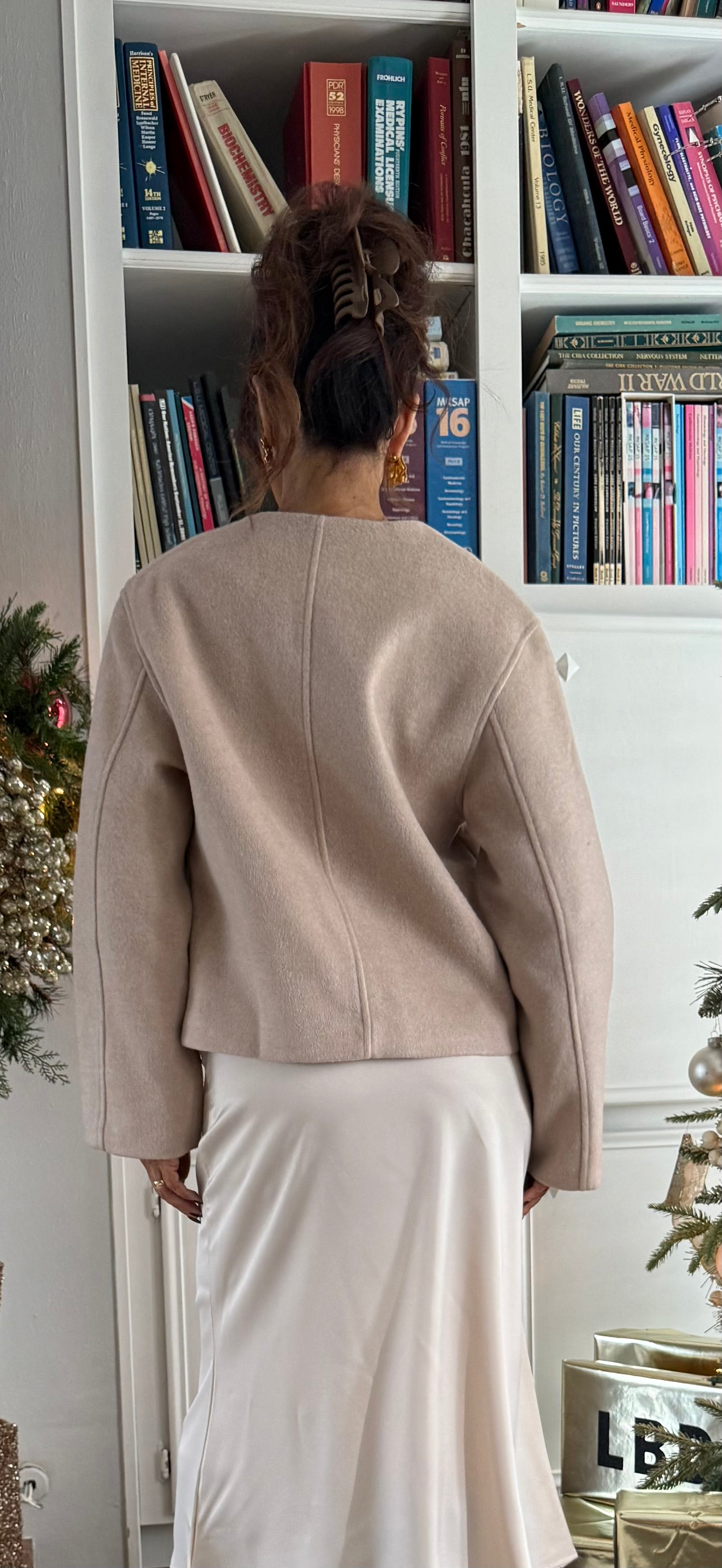 Jennah oatmeal waist crop jacket with gold hardware