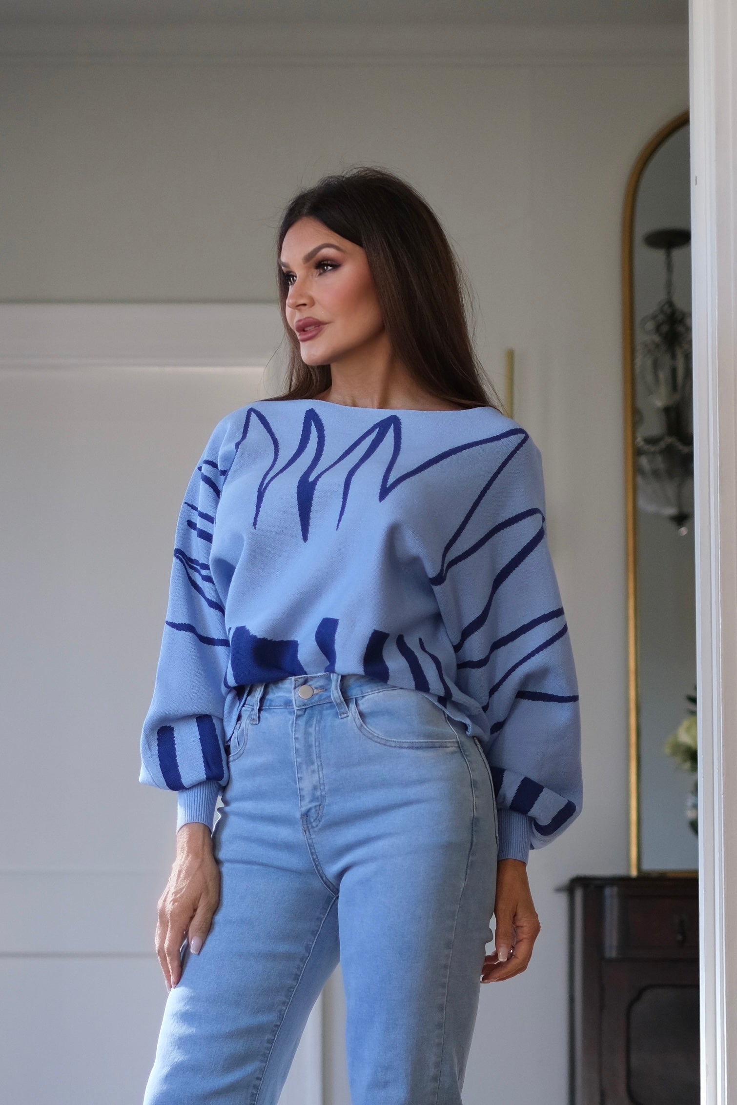 Charlie blue abstract graphic ballon  sweater