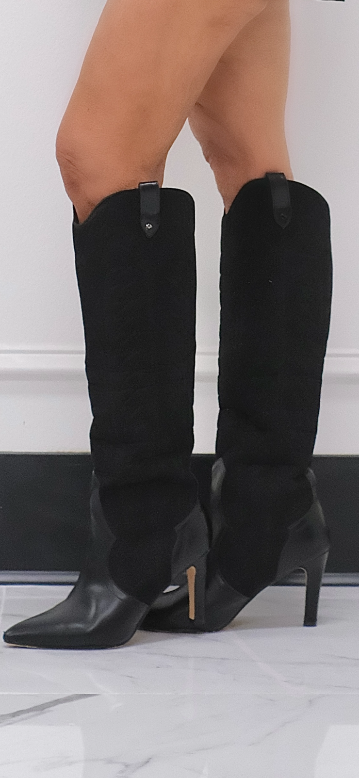 Cowgirls Dream Black Quilted Suede Boot